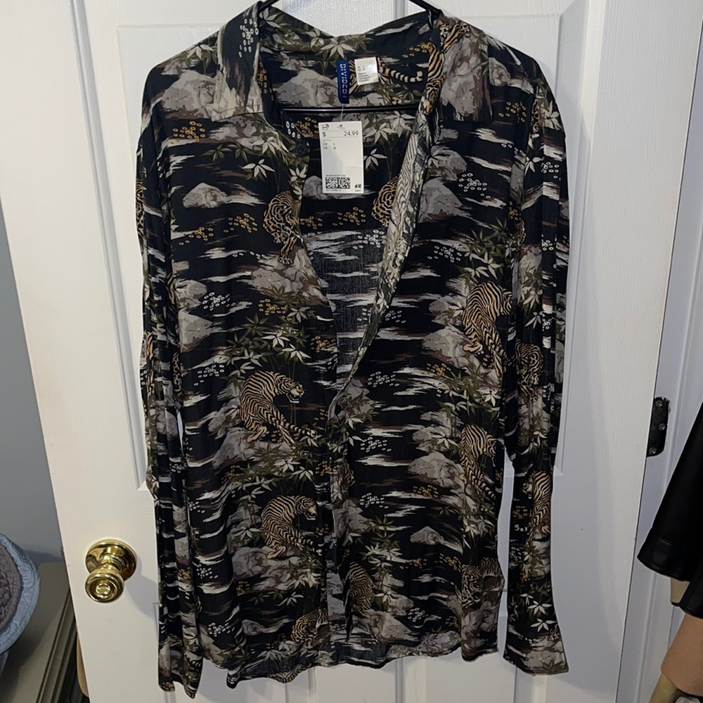 Tiger print  XL men’s shirt